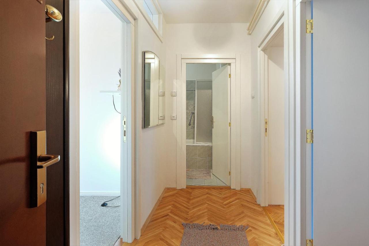 Zen City Center Apartment & Garage Nearby Belgrade Exterior photo